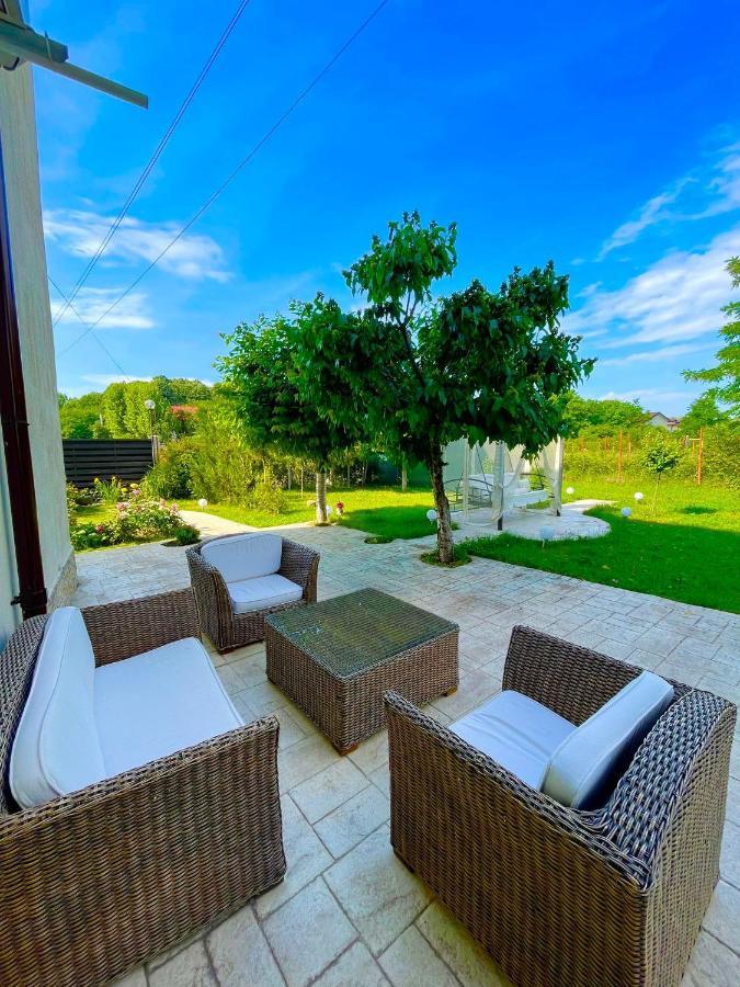Zoe Bucharestairport&therme&parking אוטופן
