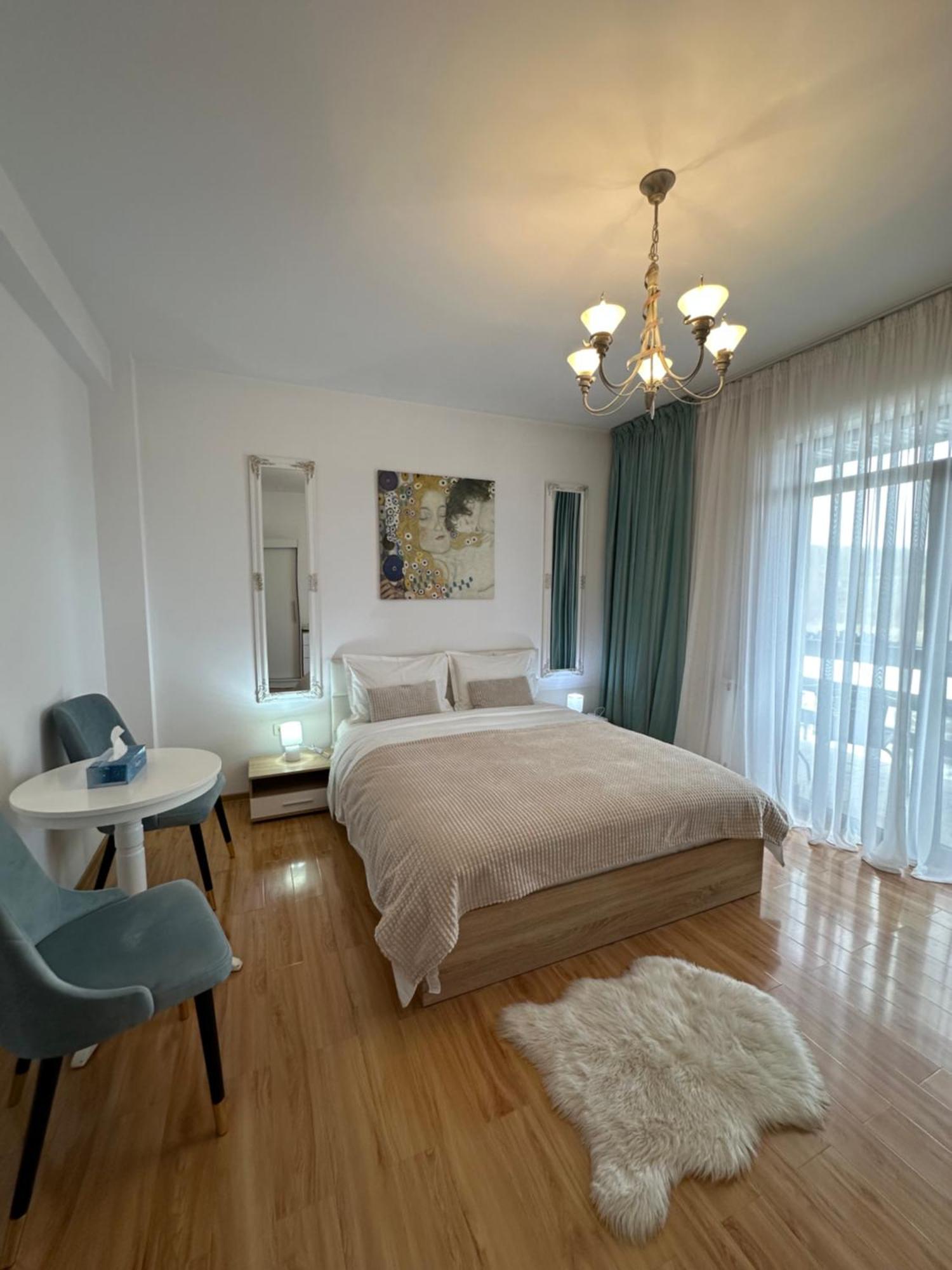 Zoe Bucharestairport&therme&parking אוטופן